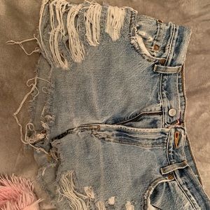Levi booty shorts